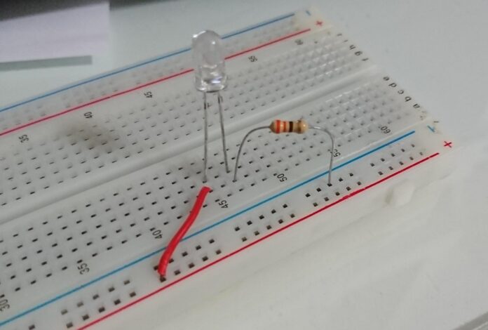 Breadboard Devre Tahtası Nedir - Tekno Bilim Adamı