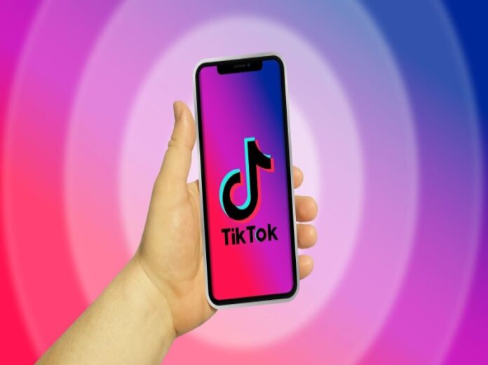 TikTok 60 dakikalık videoları test etmeye başladı