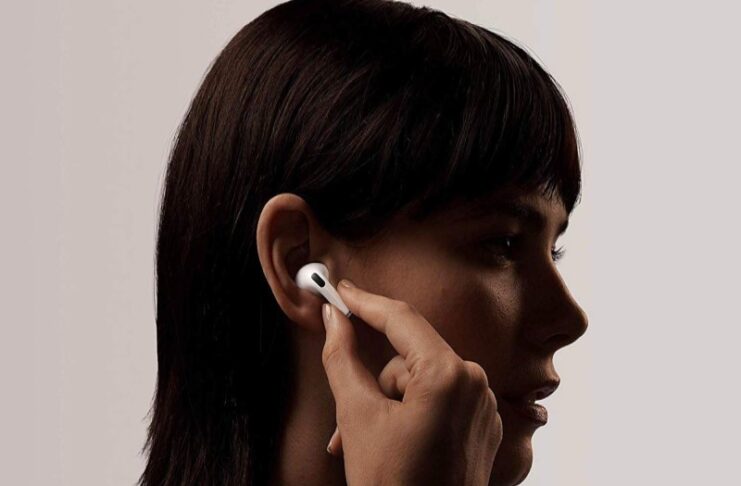 Apple bu yıl içinde AirPods'a canlı çeviri getirebilir